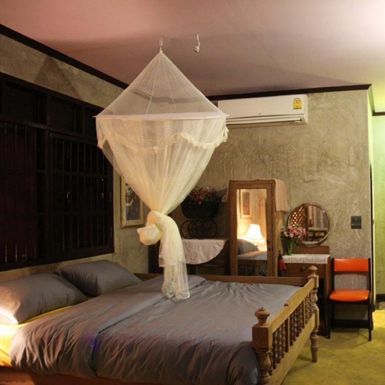 Hotel Bangluang House Bangkok Zimmer foto