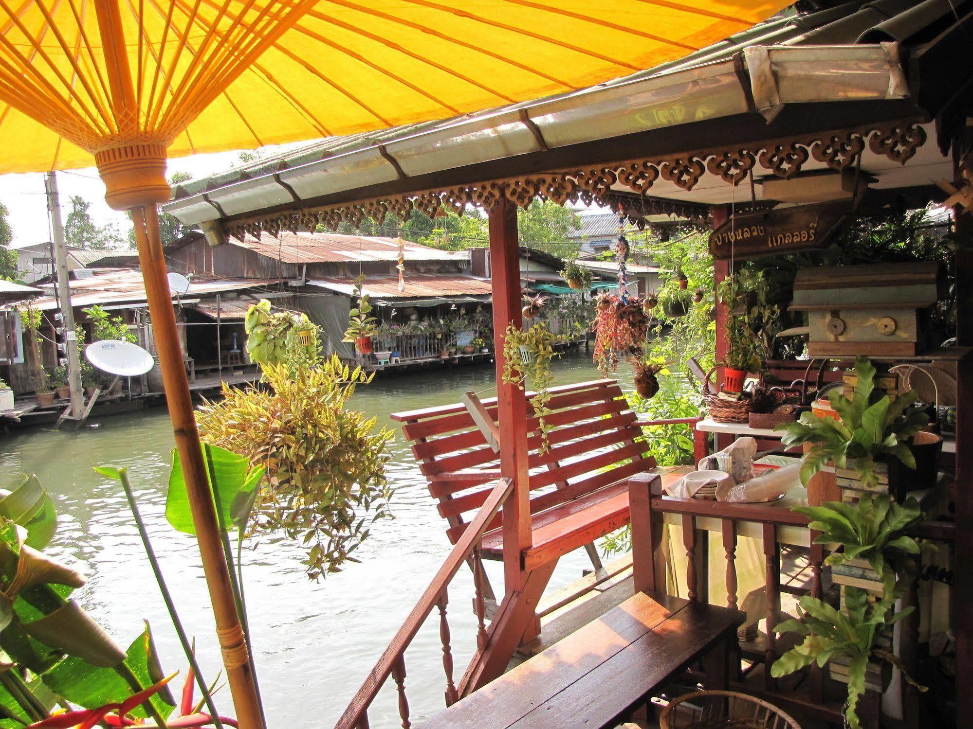 Hotel Bangluang House Bangkok Exterior foto